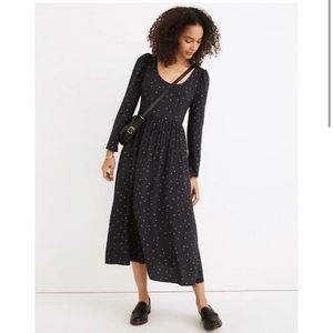 Madewell Long-Sleeve Scoopneck Midi Dress in Night Stars ⭐️